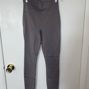 Fabletics 7/8 length Leggings